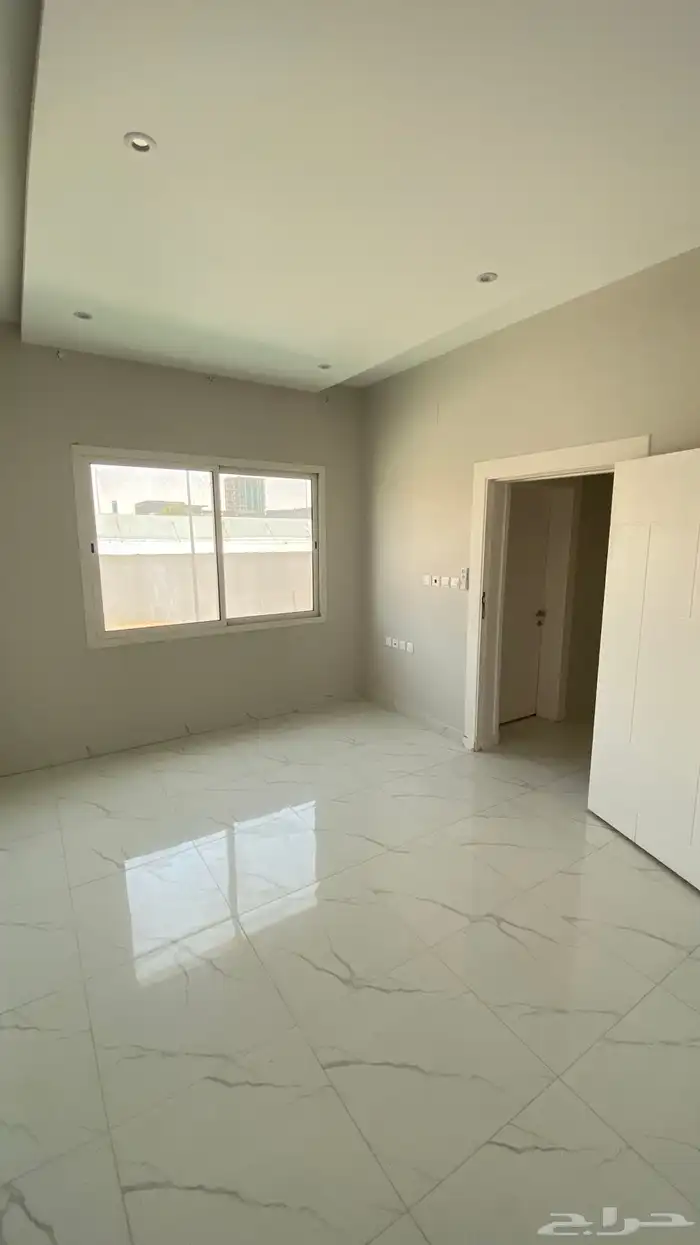 شقة سكنية بحي الخزامى بعنيزة تشطيب شبه جديد 9