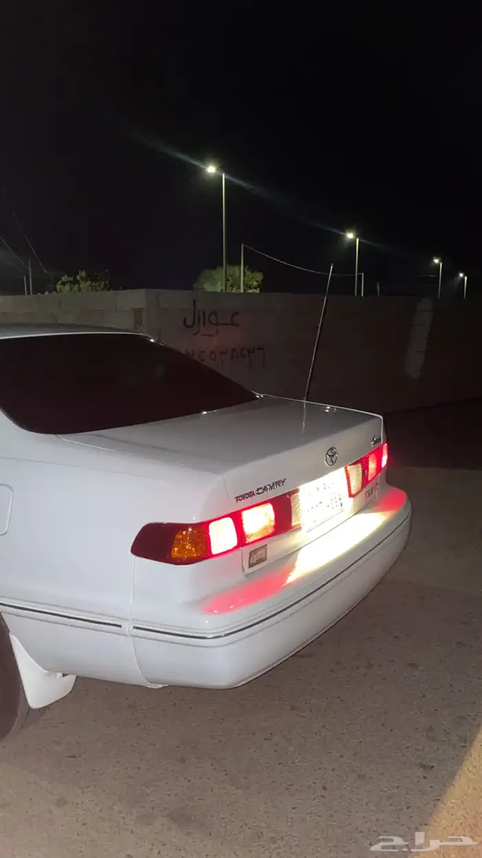 كامري للبيع 10