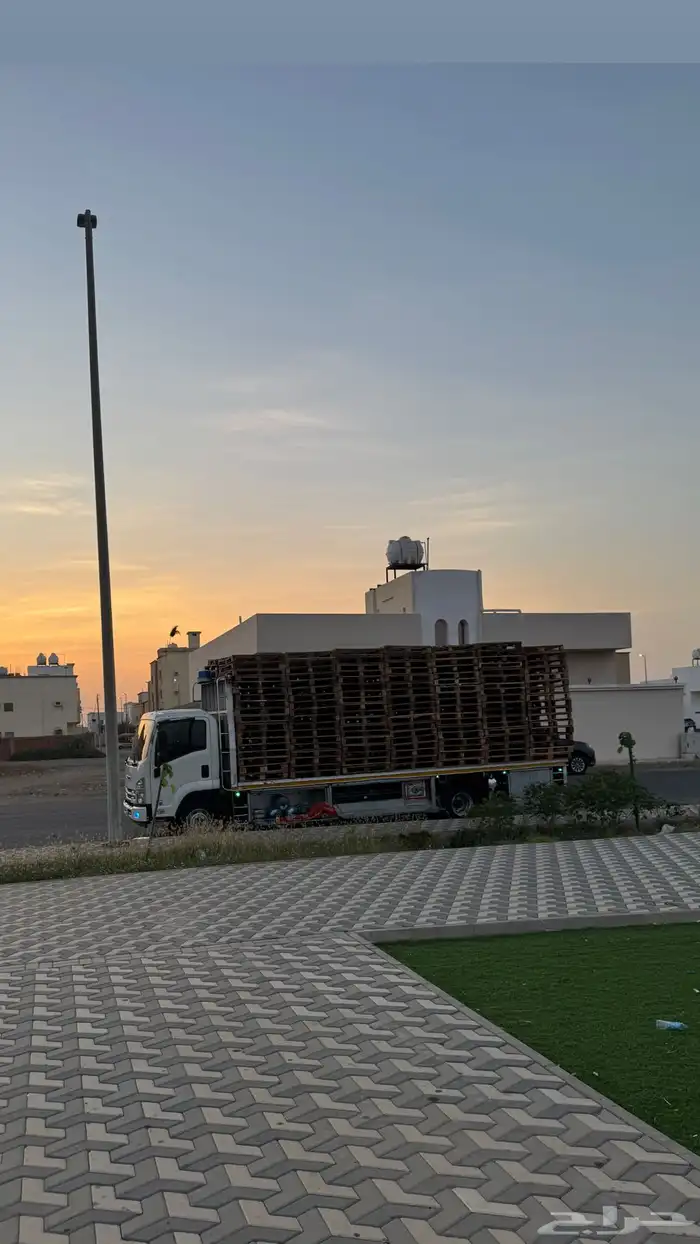 سطحه  نقل الأغراض مشاوير داخل جدة وخارج جدة 7