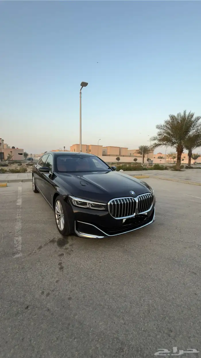 بي ام دبليو الفئة السابعة 2022 ممشى 29 الف 2