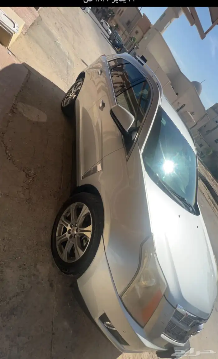 سيارة كاديلاك SRX موديل 2012 اللون رصاصي 3