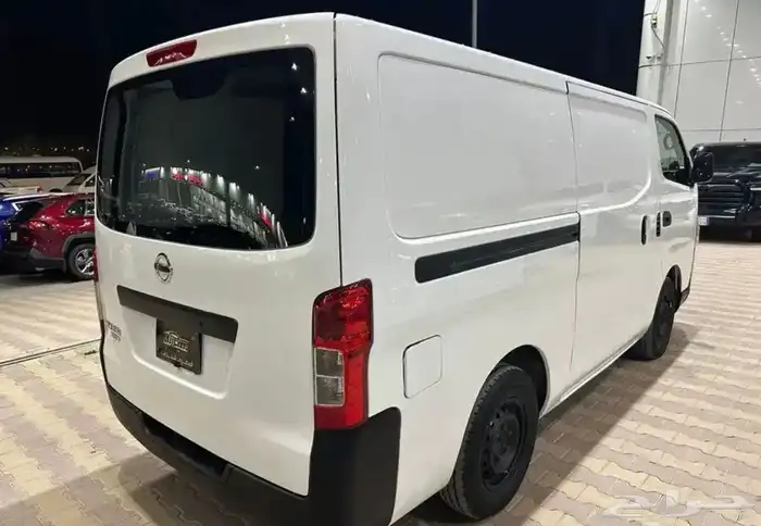 نيسان اورفان موديل 2021 ديزل بضاعه 9