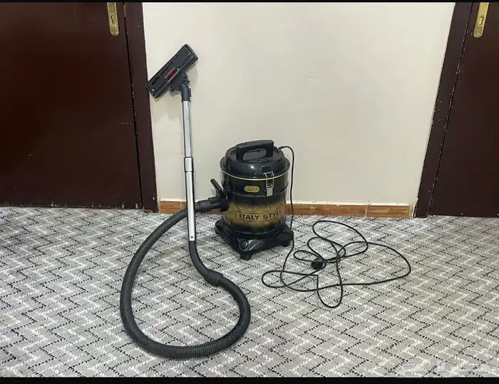 كناسه كهربائيه نظيفه وجديده لم تستخدم 0