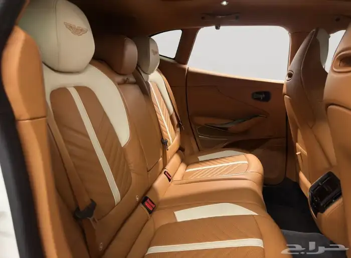 2023 Aston Martin DBX 707 12