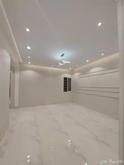 للبيع روف علوي مع ملحق درج داخلي وخارجي با المحاله 5