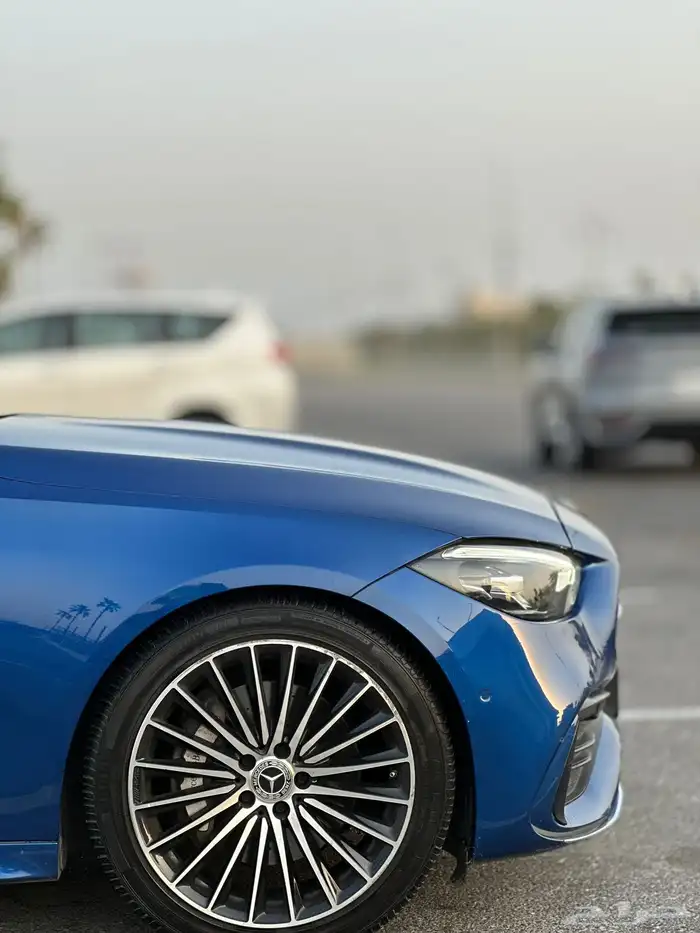 مرسيدس بنز c 200 AMG موديل 2022 36