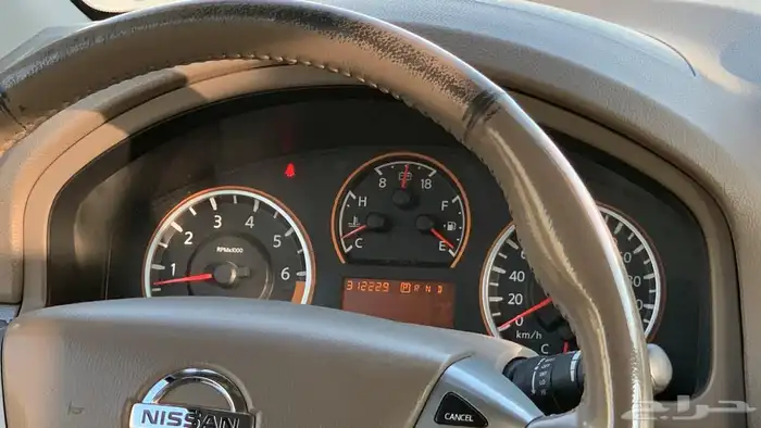car nissan 5