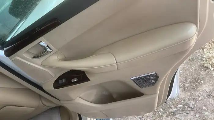 لكزس 8