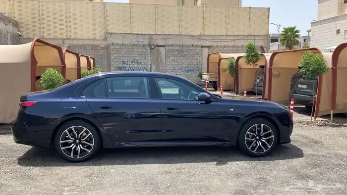موديل 2025 735 BMW 0