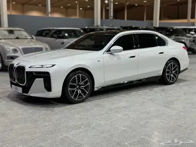 بي إم دبليو 740i موديل 2023 0