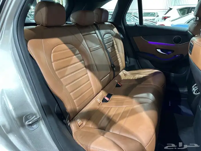 مرسيدس GLC 300 موديل 2020 9