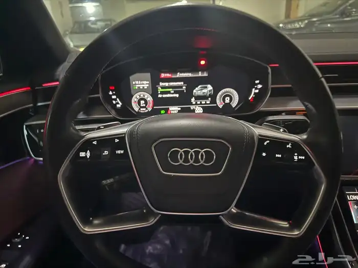 سيارة اودي A8L 2021 55tfsi قير مكينة كل شيء فيها نظيف 0
