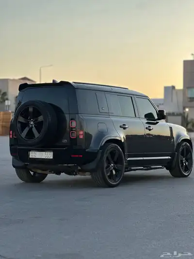 ديفندر HSE 2023 V6 31
