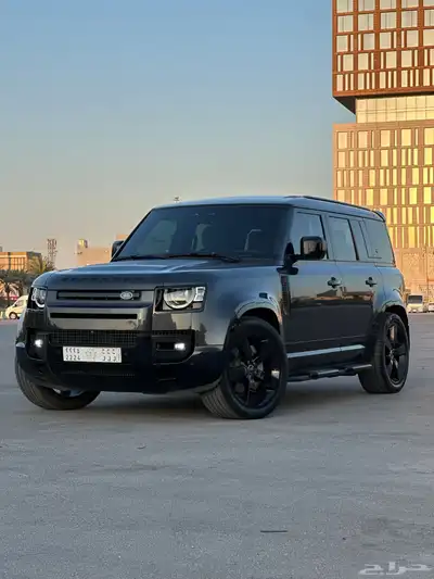 ديفندر HSE 2023 V6 25