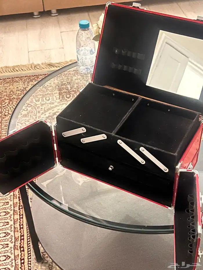 شنطة مكياج 2