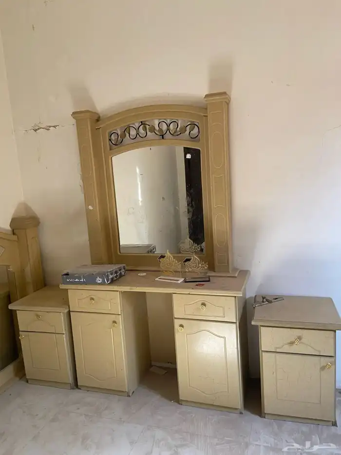 تسريحه واثنين كومدينه للبيع 0