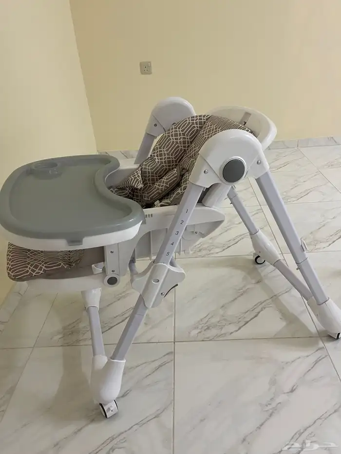 كرسي طعام من ايكيا استخدامو قليل 0