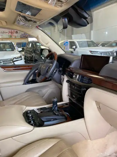 لكزس LX 570 2017 6