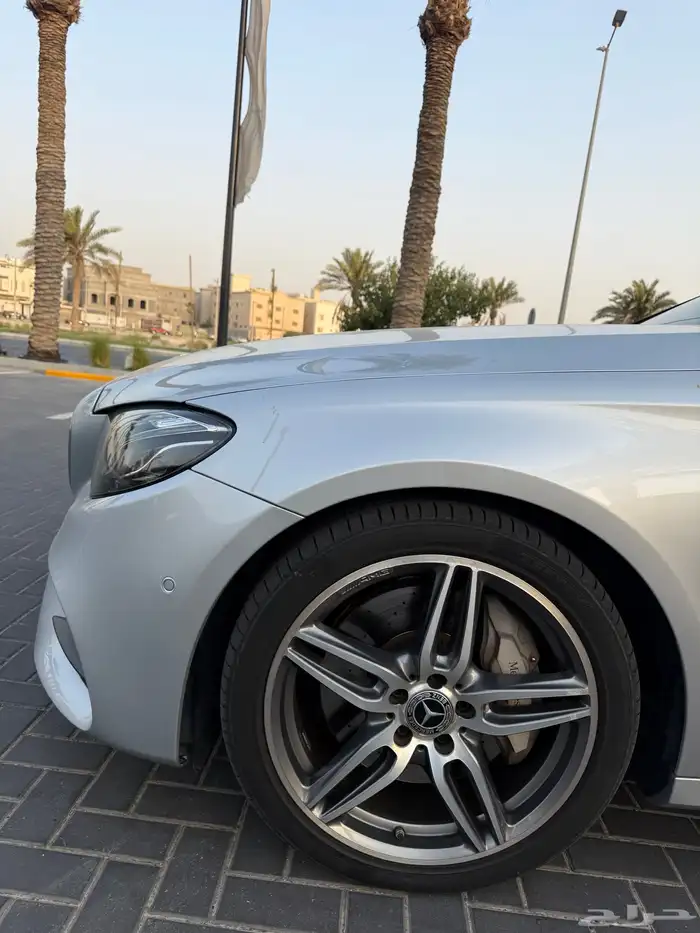 مرسيدس E300 2020 6