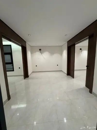 للبيع بمدينه أبها شقق تمليك علوي طريق السوده حي الاطلاله 1