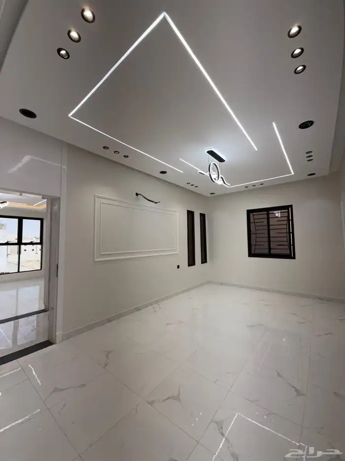 للبيع شقق نظام شقة بكل دور بحي الإسكان جهة طريق أبها الخميس 6