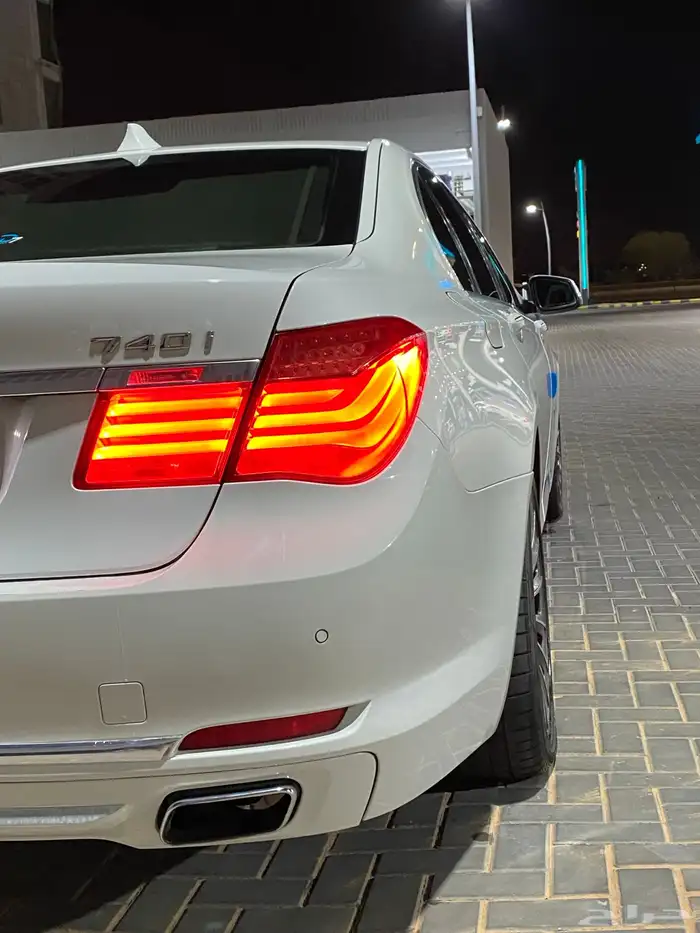بي ام دبليو 2011 BMW -740 يوجد ورقه فحص كمبيوتر 4