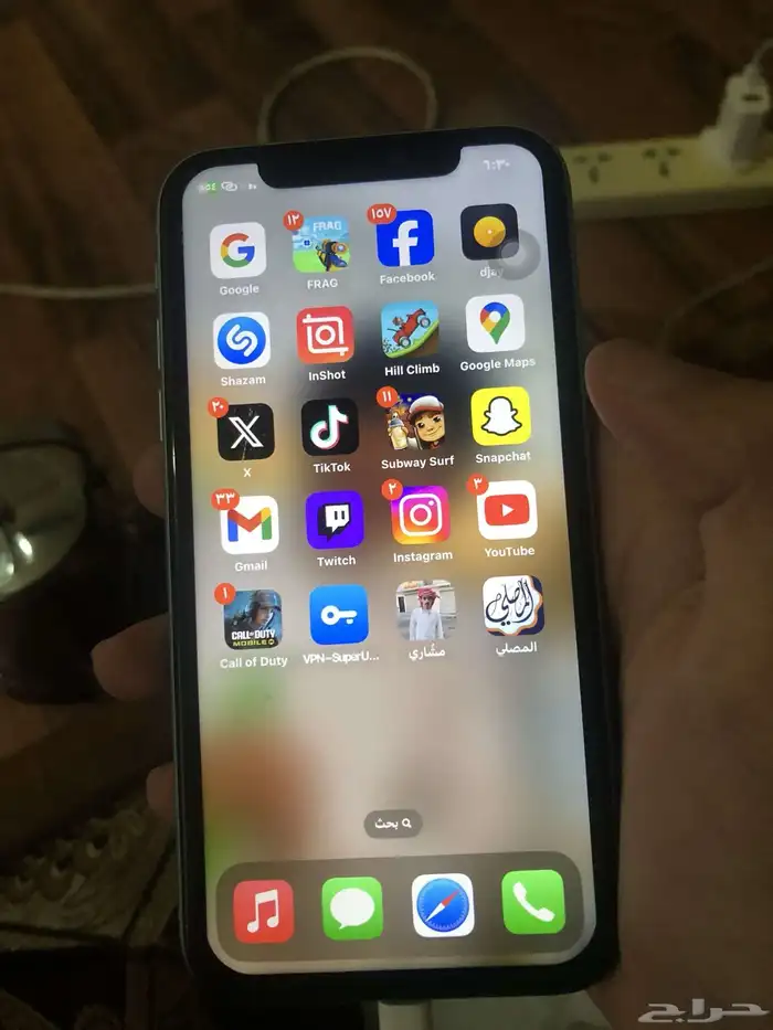 أيفون 11 مغير شاشه 0