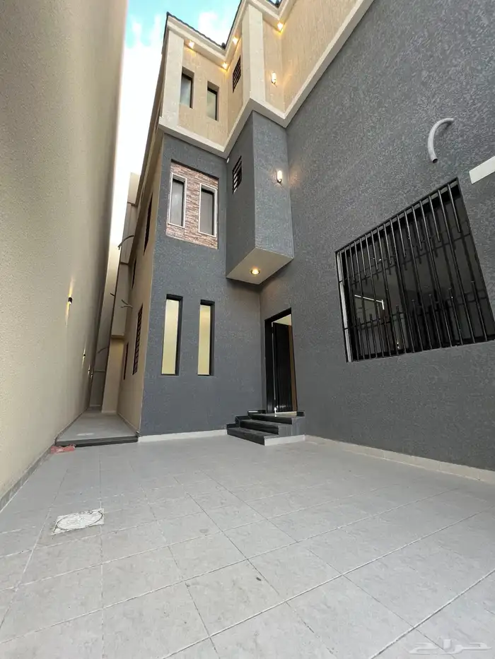 للبيع شقق ارضيه وشقق علويه مقابل ممشا الراقى خميس مشيط 4