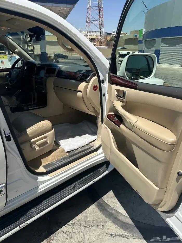 لكزس 2013 570 DD 20