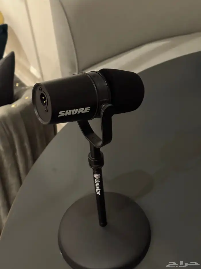 مايكروفونات Sure للبودكاست XLR 4