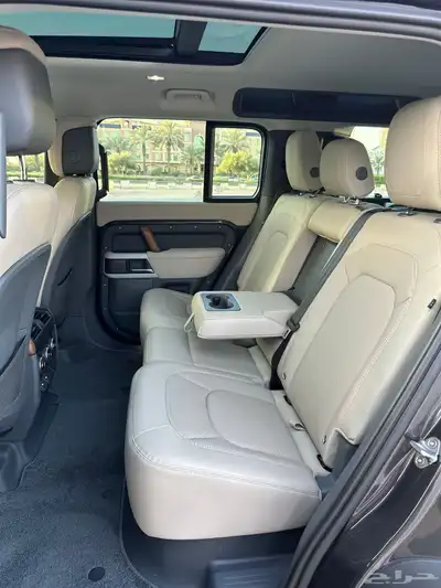 ديفندر HSE 2023 V6 40