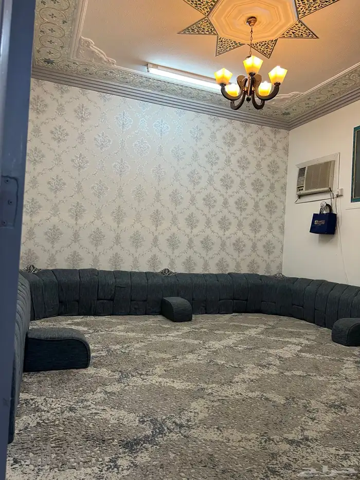 جلسه عربي كنب ارضي مجلس مع فرشه موكيت 0