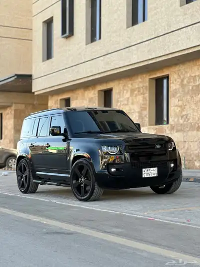 ديفندر V6 2023 اكس 5