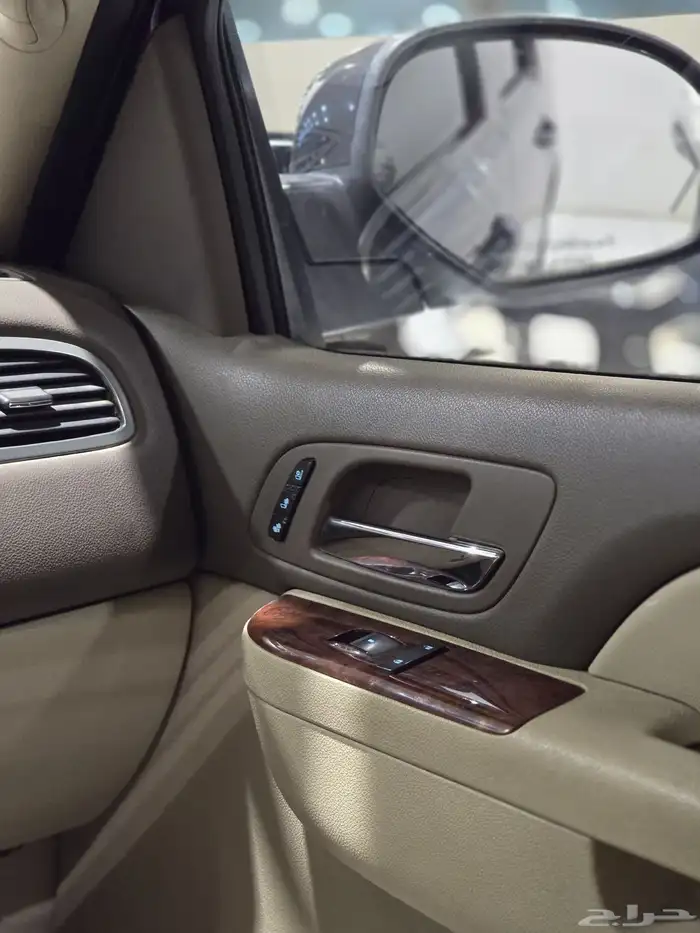 جمس يوكن LTZ موديل 2010 بحالة الوكالة 13