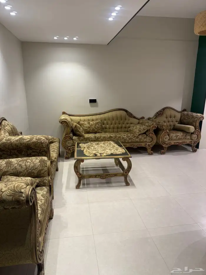 طقم كنب شبه جديد 1