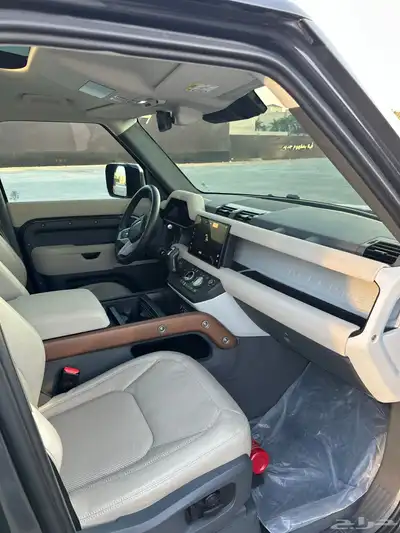 ديفندر HSE 2023 V6 47