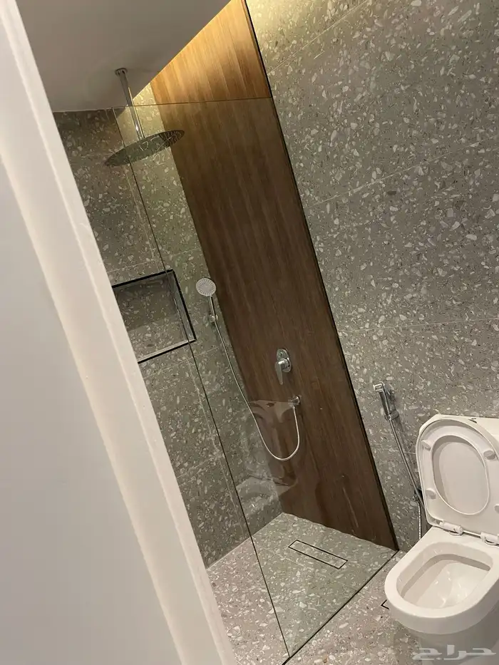 زجاج سيكوريت ومرايا 8