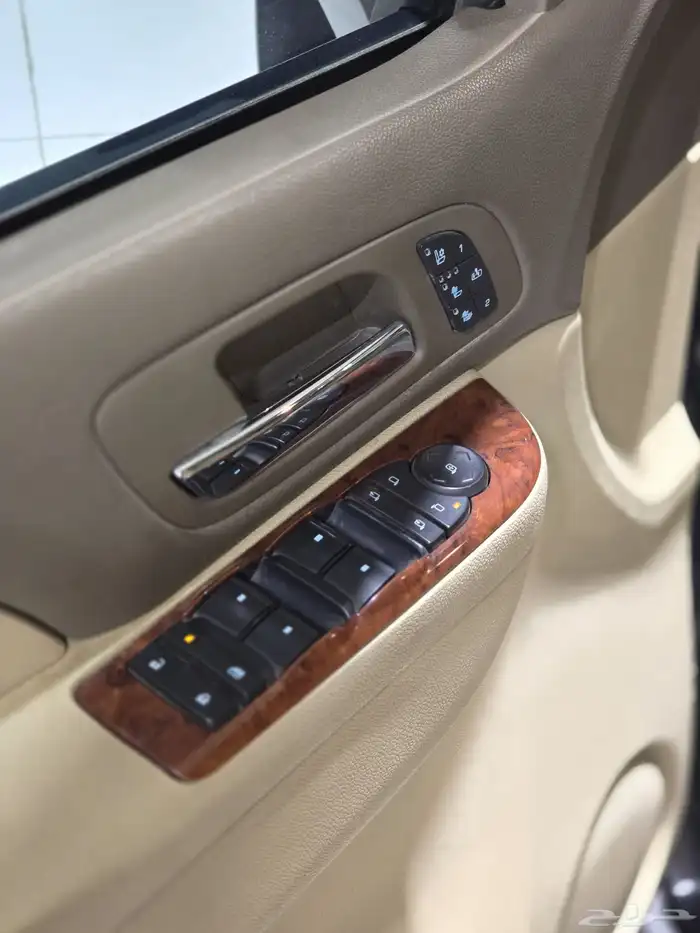 جمس يوكن LTZ موديل 2010 بحالة الوكالة 17