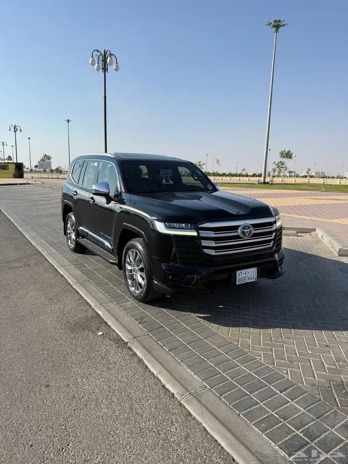 جيب VXR2022 فل الفل برجكتر خليجي وارد البريمي بلد 5