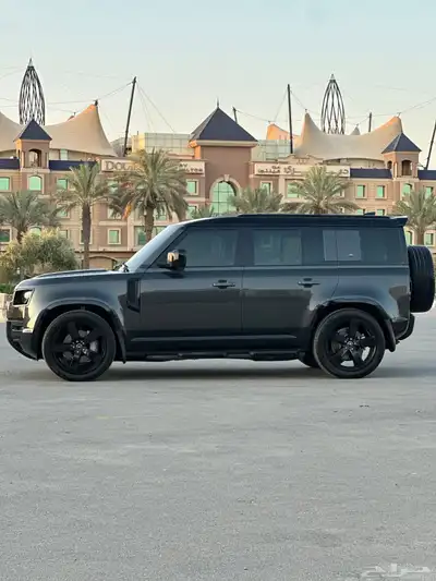 ديفندر HSE 2023 V6 16