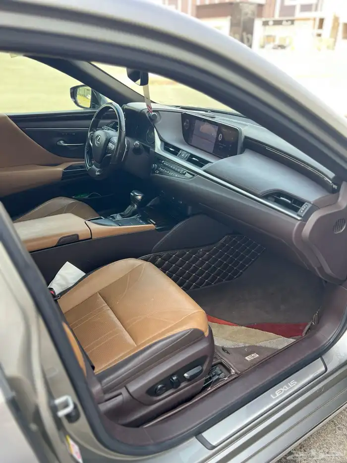 لكزس 350-V6-2020 بريمي ثاني مالك بدي بلد 27