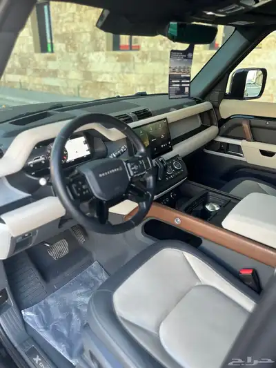 ديفندر V6 2023 اكس 36