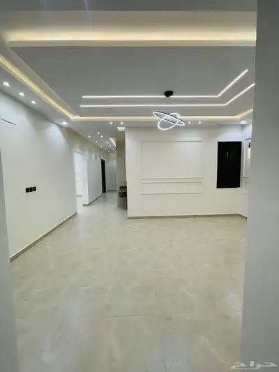 للبيع شقق تمليك علوي مع سطح مصعد راكب جاهز حي الضيافه 12
