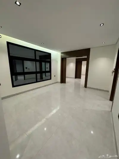 للبيع بمدينه أبها شقق تمليك علوي طريق السوده حي الاطلاله 10