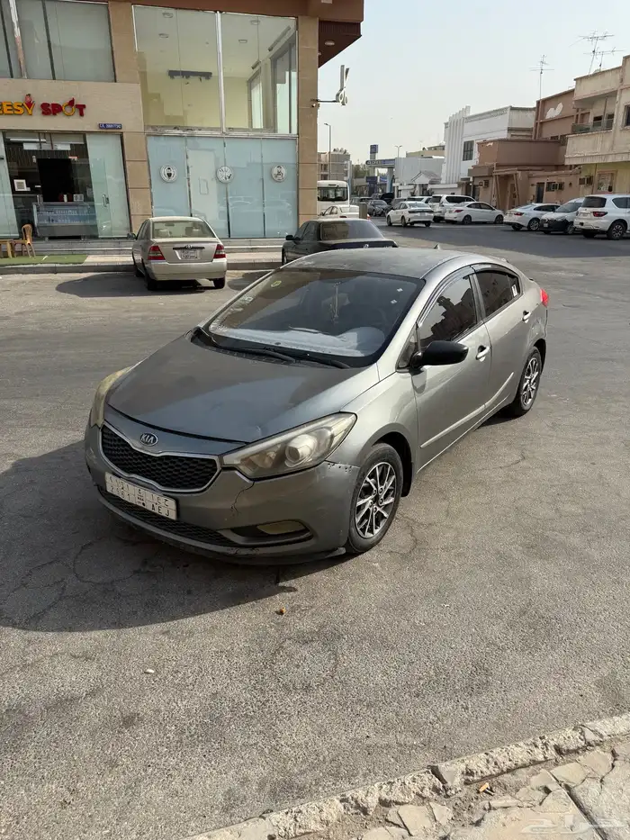 كيا سيراتو 2015 نظيفه 0