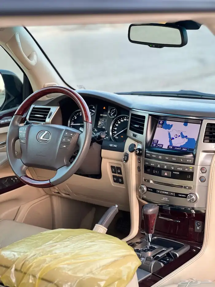 لكزس LX570 2012 DD 57
