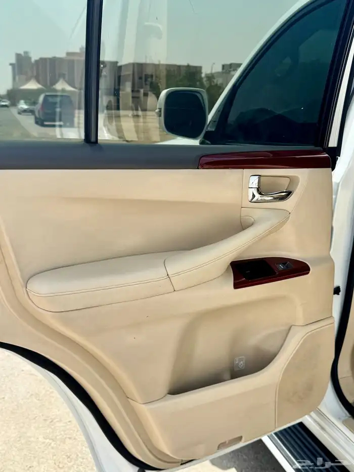 لكزس LX570 سبورت 2015 6