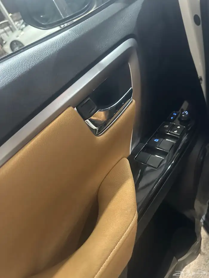 فورتشنر بنزين 6 سلندر VX 1 العداد 7900 كيلو موديل 2021 21