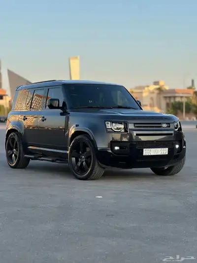 ديفندر HSE 2023 V6 33