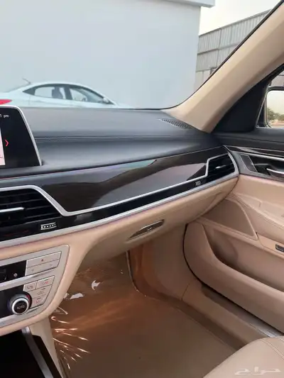 بي ام دبليو 730li موديل 2017 40